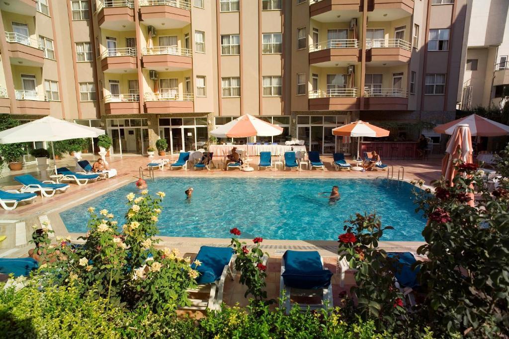 Dolphin Park Hotel 3*